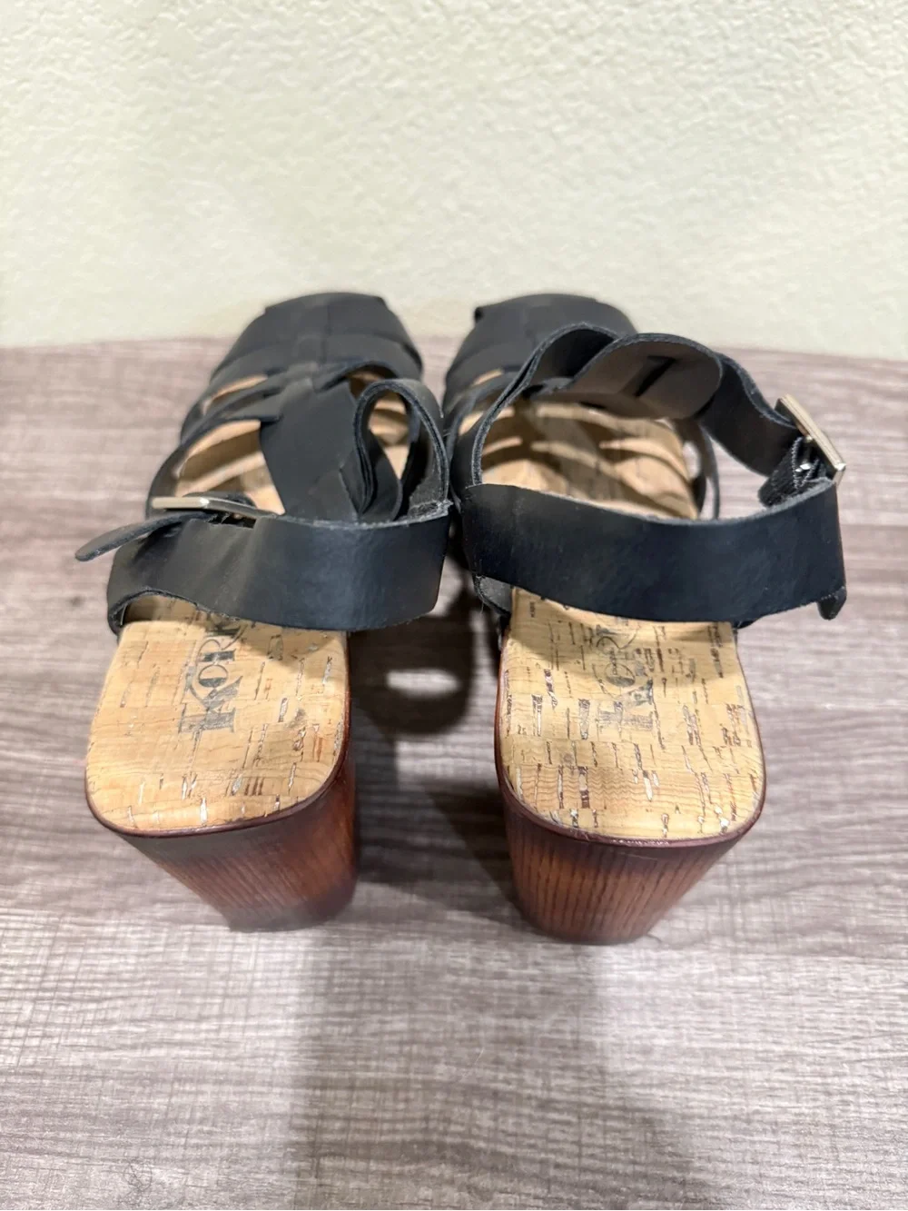 Korks Black Leather Fisherman Platform Sandals